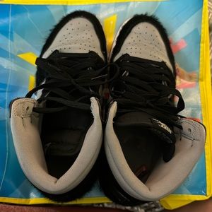 Black and Gray Women’s Jordan Retro 1 Twist 2.0